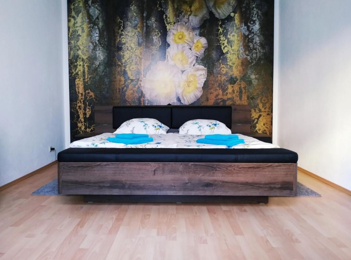 Gemutliche 2 Zimmer Wohnung - Im Herzen Von Treviri Esterno foto